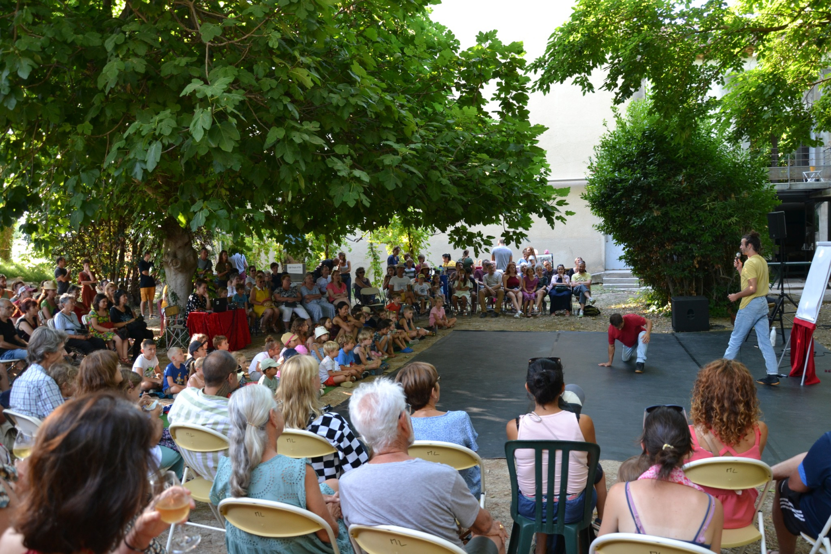 Spectacle sous les figuiers au site archéologique Lattara-musée Henri Prades dans le cadre des mercredis Lattara'péro