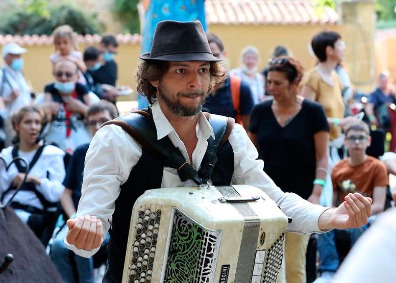 Un accordéoniste 