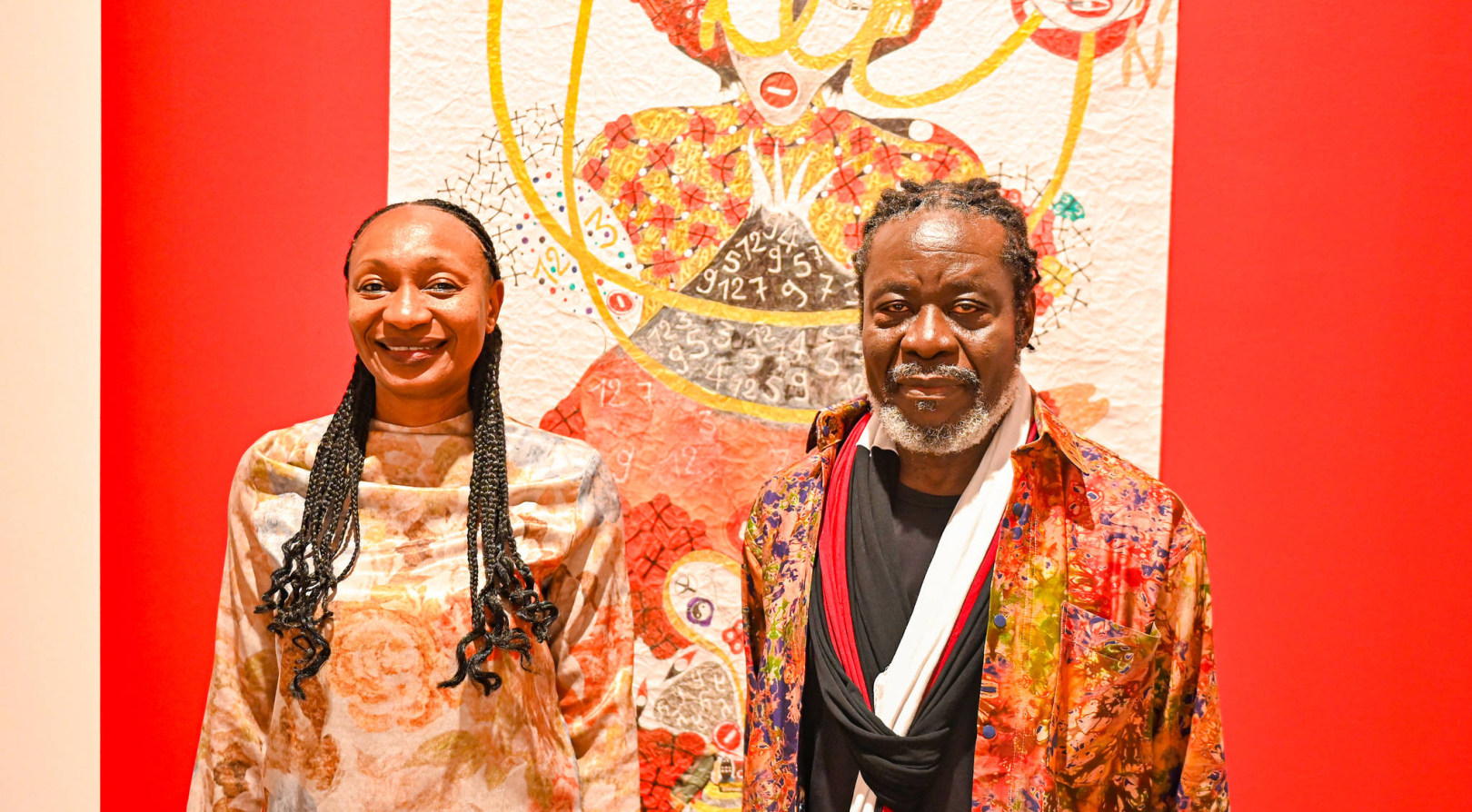 l'artiste et la commissaire d'exposition 