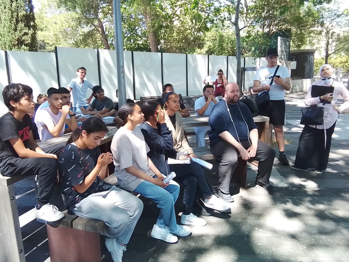 Cours dehors spécial scolaire, en juin 2023 au jardin des plantes