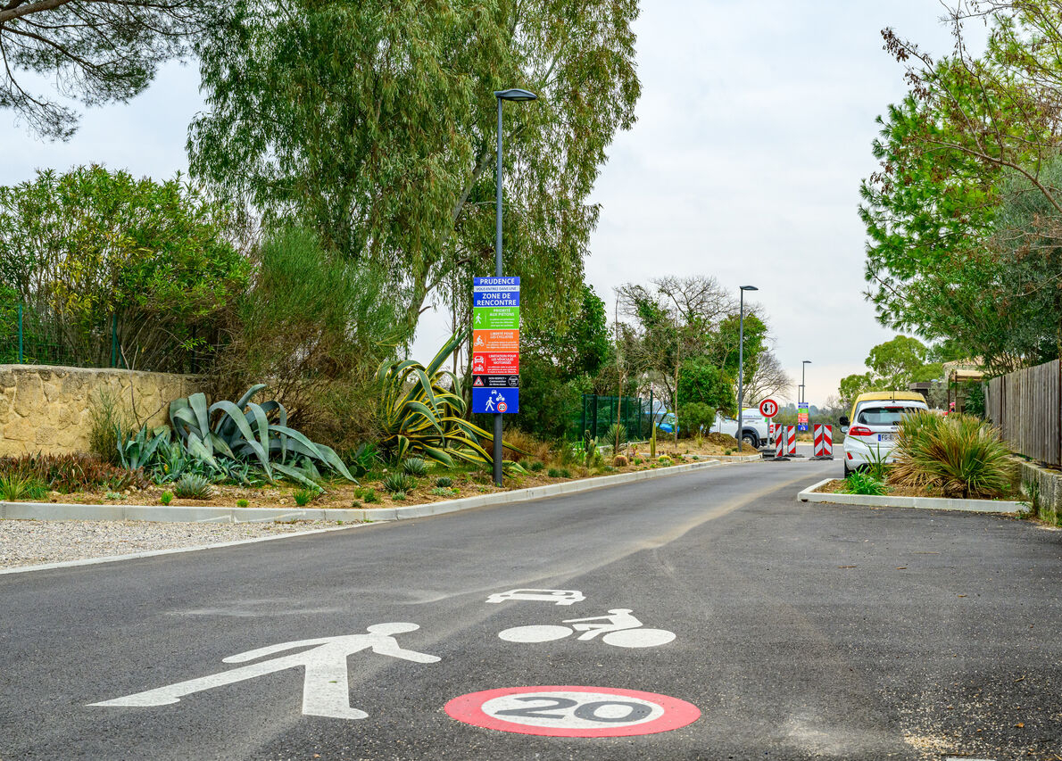 la rue réaménagée 