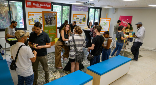 cafés rencontres entreprendre espace Gisèle Halimi 